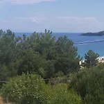 Filoxenia & Apart Otel Poros (Kefalonia)