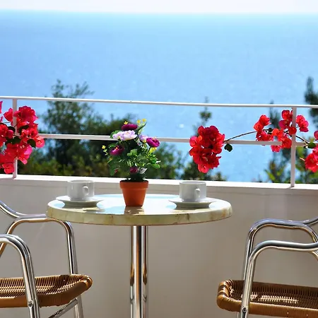 Filoxenia & Poros (Kefalonia)