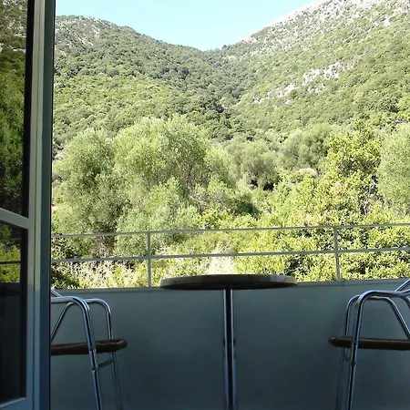 Hotel de apartamente Filoxenia & Poros (Kefalonia)
