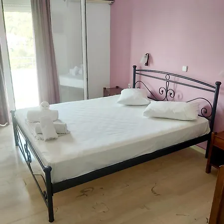 Hotel de apartamente Filoxenia & Poros (Kefalonia)
