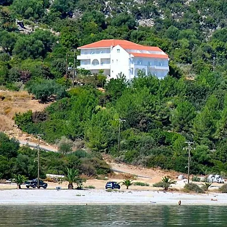 Filoxenia & 2* Poros (Kefalonia)