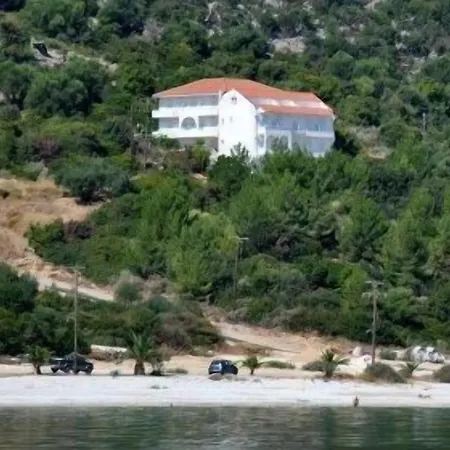 Filoxenia & Apart-hotel 2*