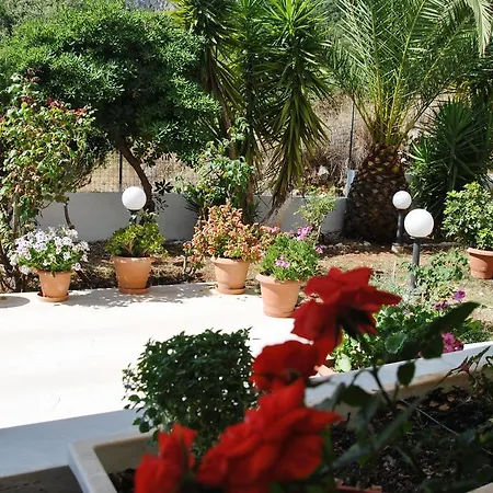 Hotel de apartamente Filoxenia & Poros (Kefalonia)