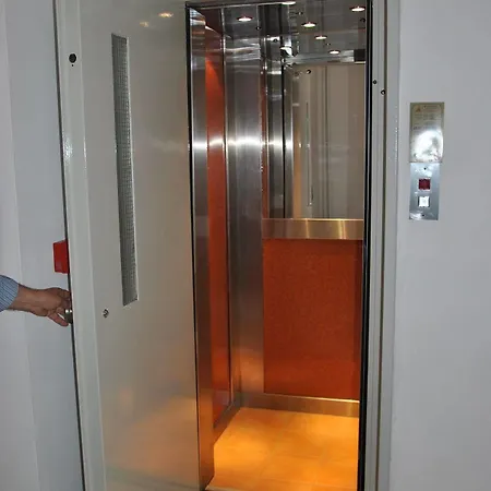 Hotel de apartamente Filoxenia & 2*