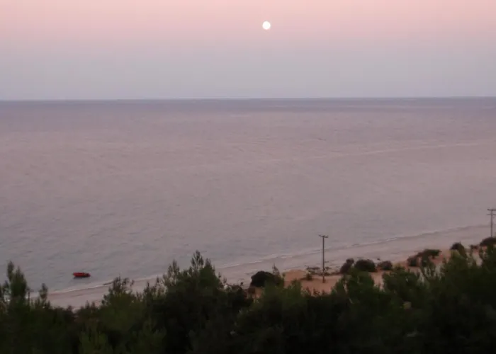 Ξενοδοχείο με διαμερίσματα Filoxenia & Πόρος