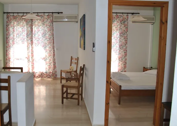 Apart Otel Filoxenia & 2*