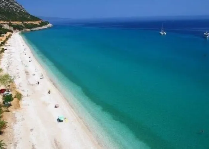 Filoxenia & Apart Otel Poros (Kefalonia)