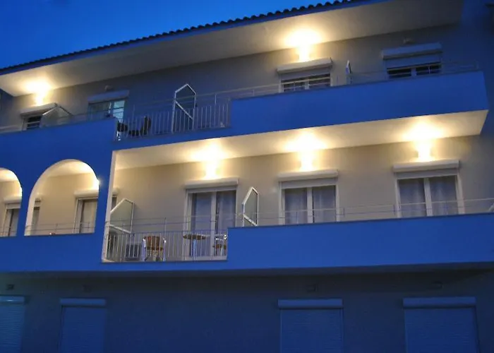 Filoxenia & Apart Otel 2*