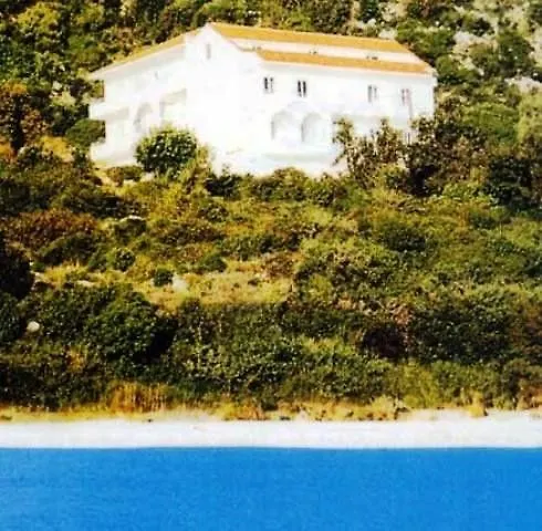 Apart Otel Filoxenia & Poros (Kefalonia)